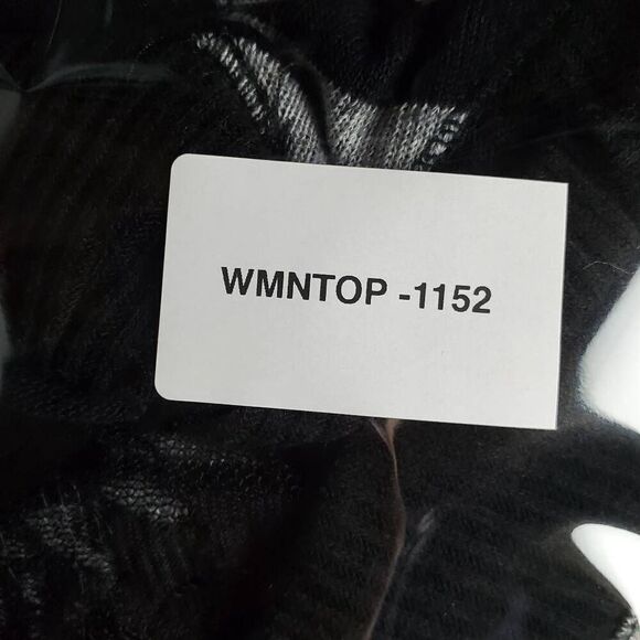 Eyeshadow Medium Black/Gray Sweater - Picture 5 of 5